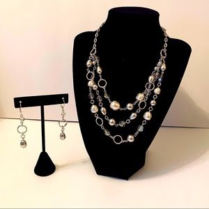 Elegant Swarovski crystal necklace earrings (0010)